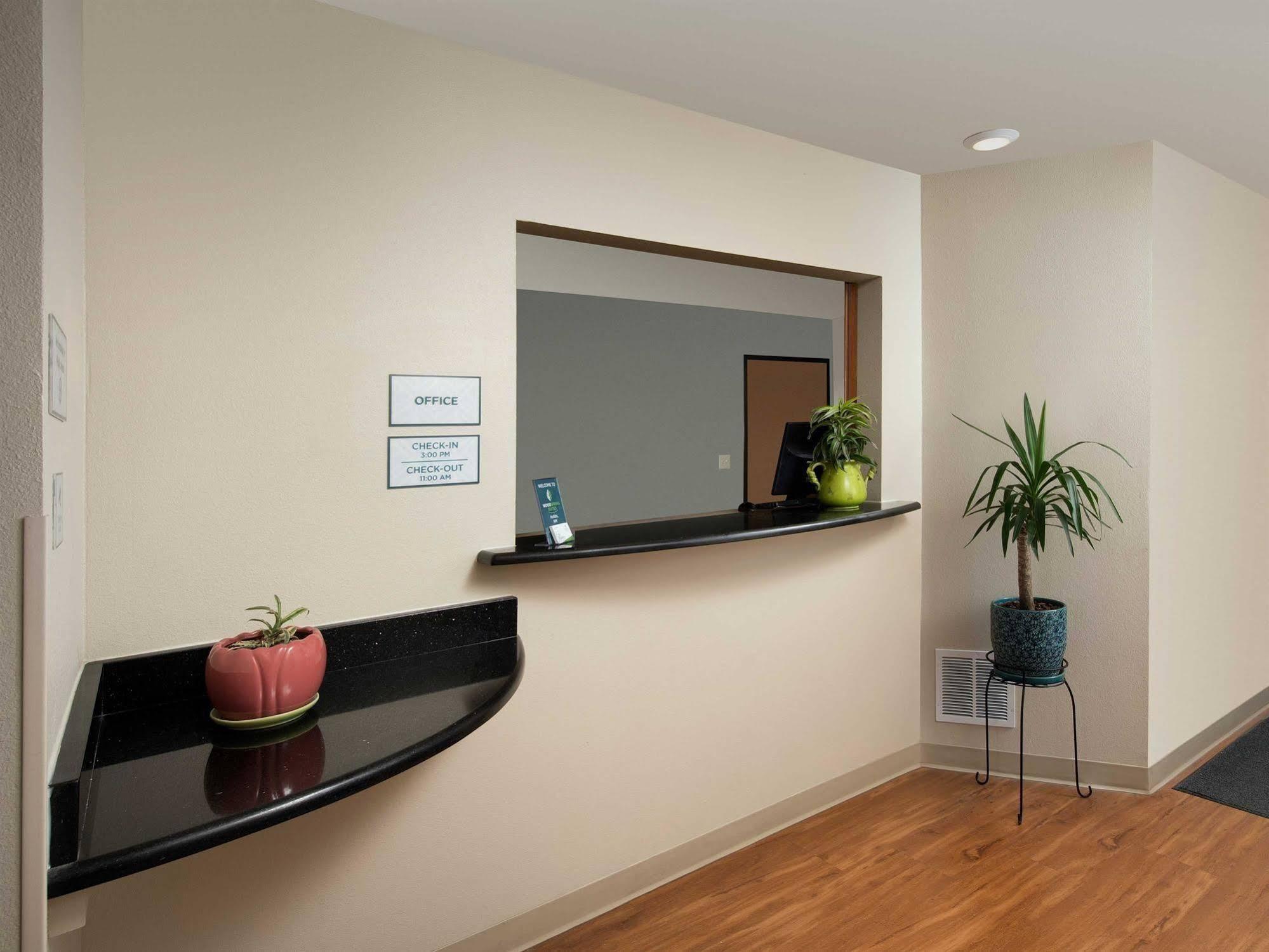 Woodspring Suites Hobbs Air Base City Экстерьер фото