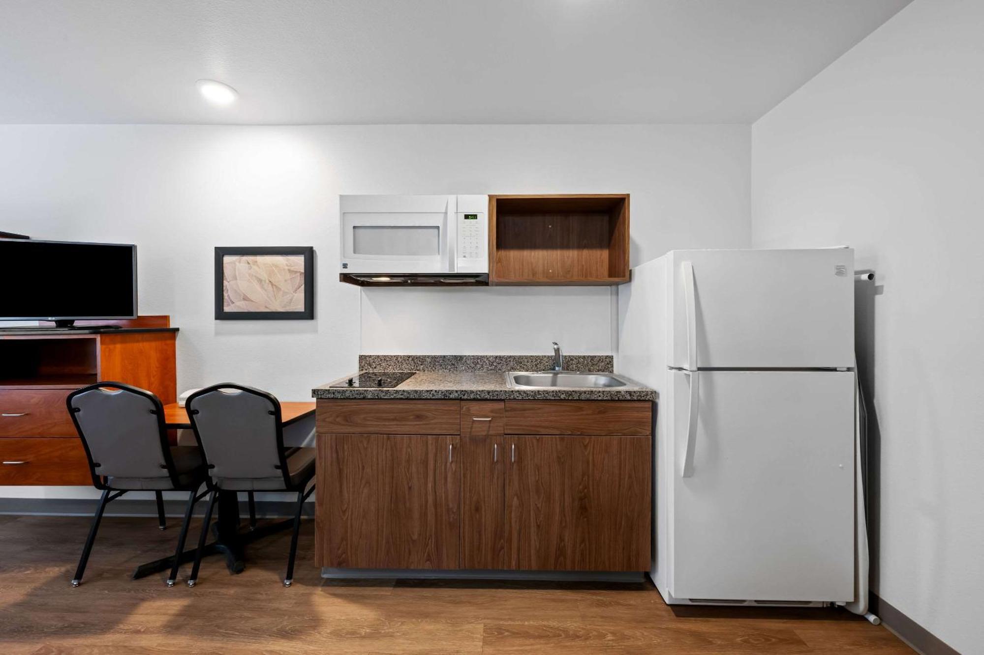 Woodspring Suites Hobbs Air Base City Экстерьер фото