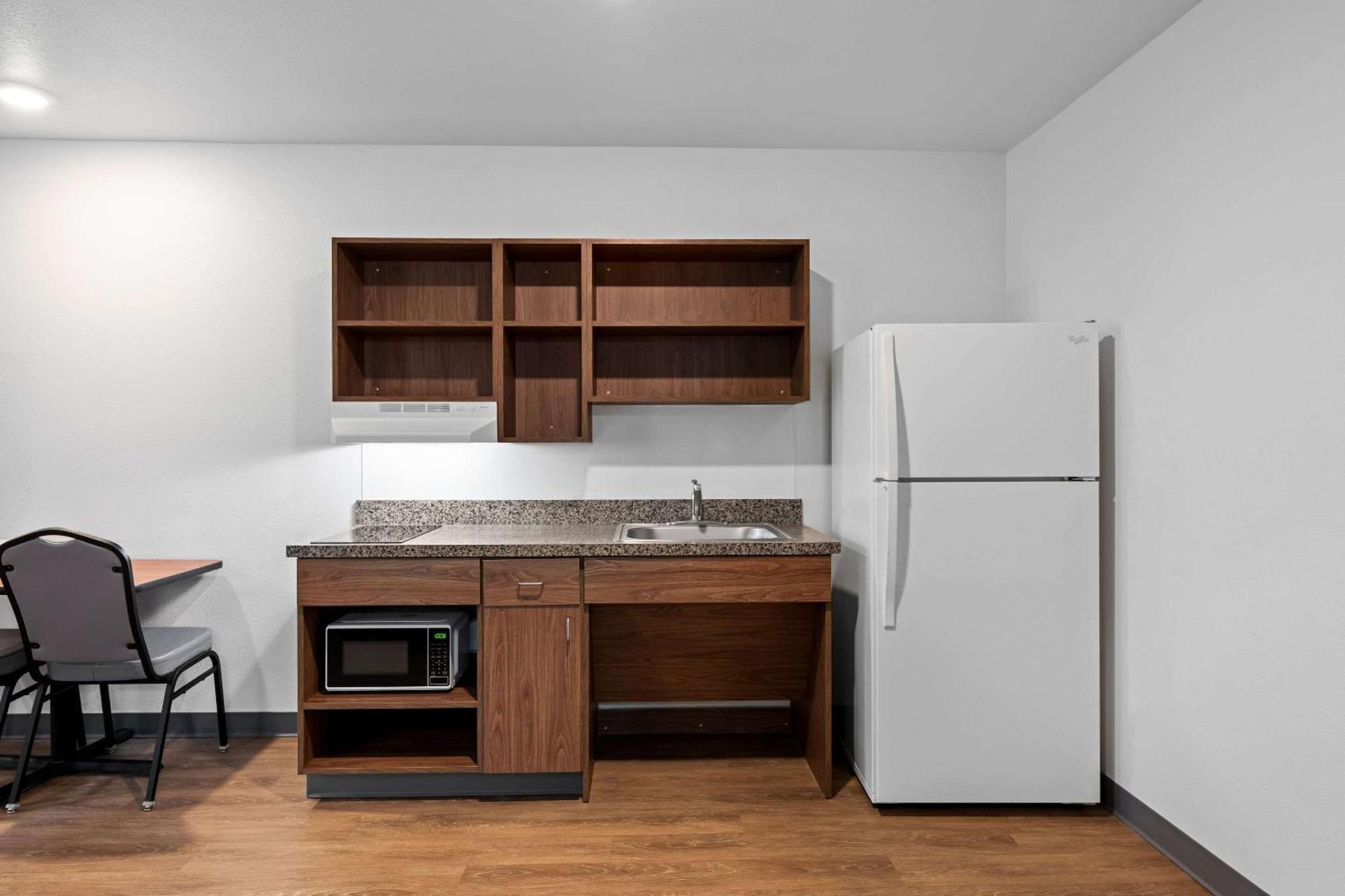Woodspring Suites Hobbs Air Base City Экстерьер фото